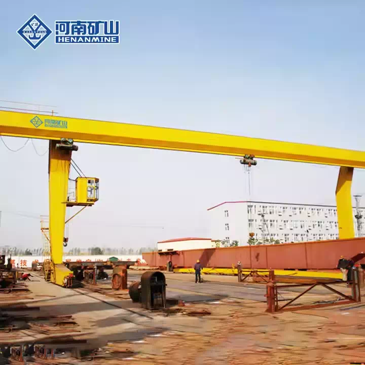 L typed Single Girder Hook Gantry Crane with a winch